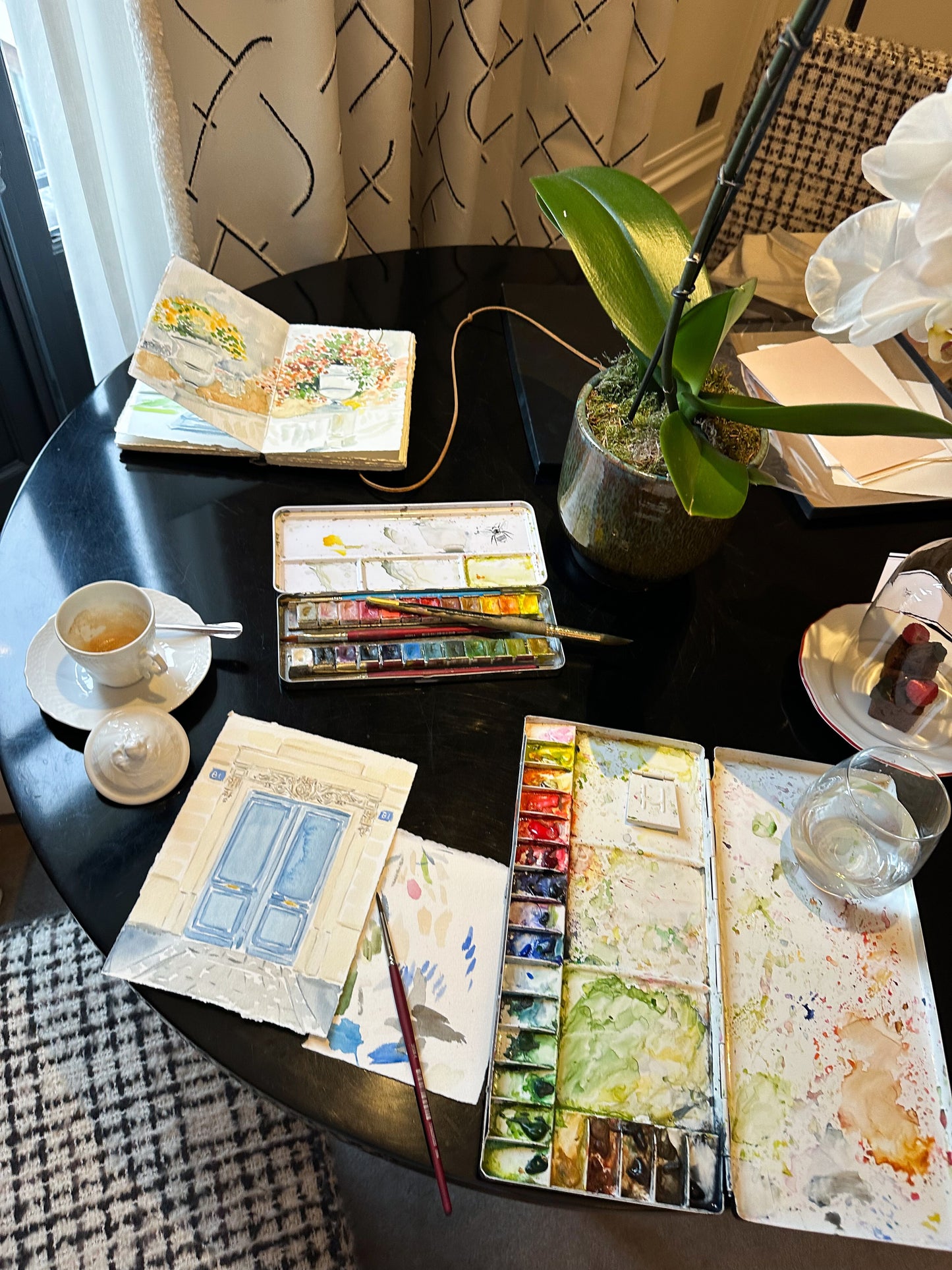 Julia's Door, rue de l'Université